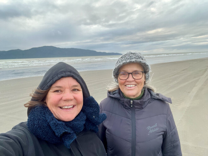 The weather was a tad different when seeing her again a few weeks later!