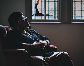 //003 Mo&rsquo;Ju, First Nations musician