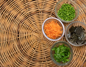 How do I get my child to eat?