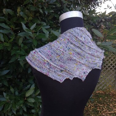 Yarn and knitting patterns by Purrl Kitten