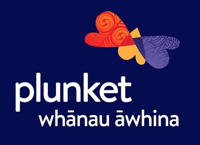 Whānau Āwhina Plunket logo