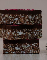 Cacao & Macadamia Slice