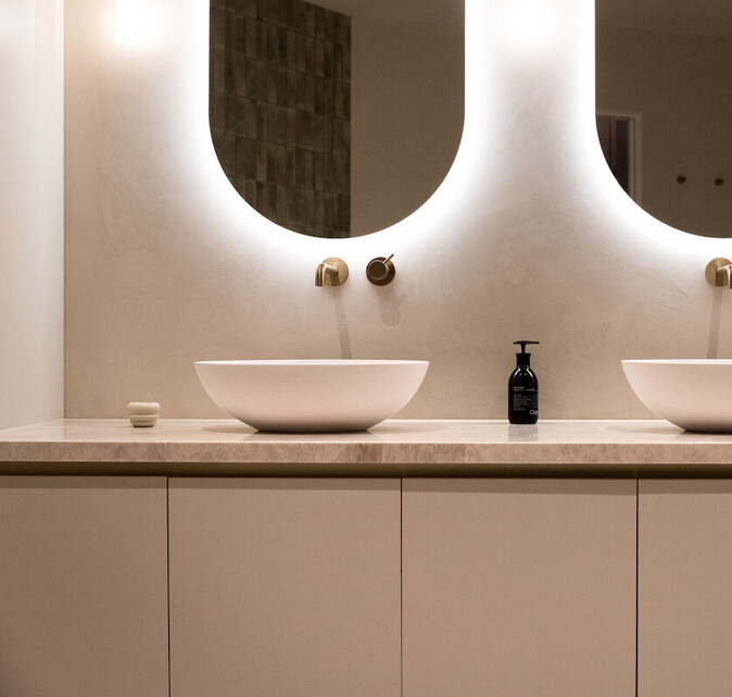 Indoor Lighting (Downlights, Feature Lighting & Pendants)