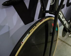 The New Track Tyre - Pista Oro