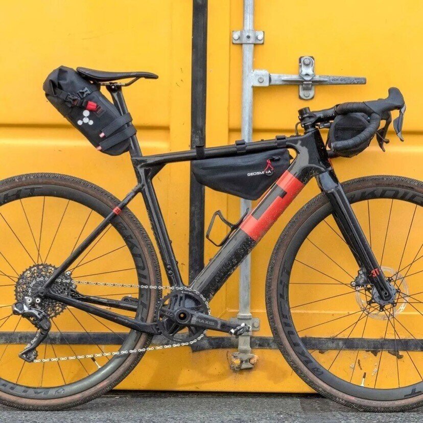 高評価アイテム GEOSMINA(ジオスミナ) SEAT BAG Lサイズ シートバッグ リアバッグ