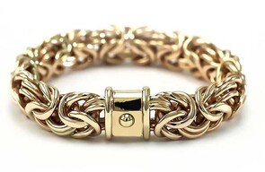 gold bracelets, New Zealand, Marc Bendall