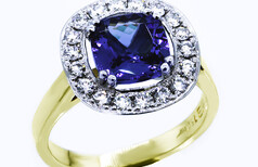 Tanzanite cushion cut, Halo, Platinum, 18ct yellow gold ring
