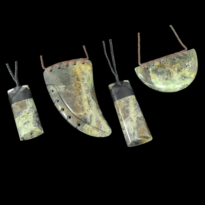 Pounamu Whanau Set