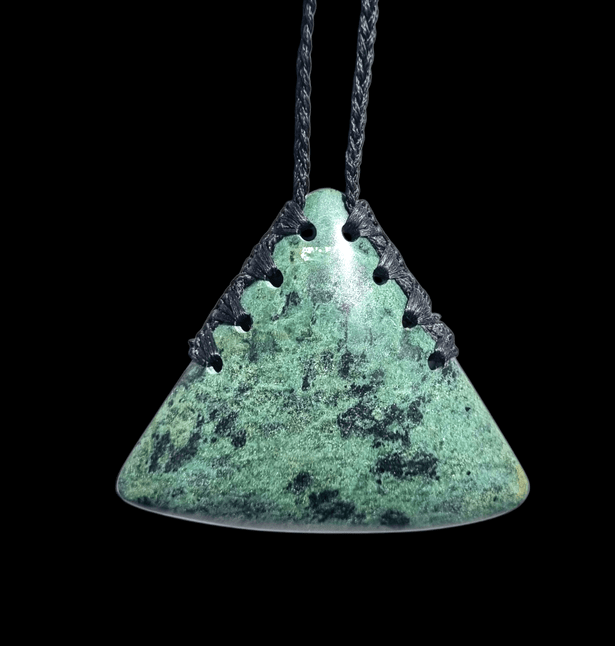  Genuine Hand Carved NZ Greenstone Pounamu Maunga Triangle Pendant