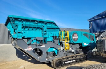 side view of powerscreen pt400x jaw crusher machine