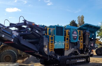 close-up of powerscreen pt400x heavy duty jaw crusher