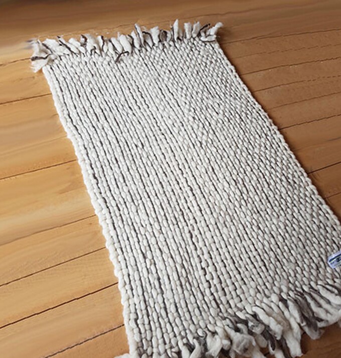 NZ Wool, Wollen Jersey, Hunter Hills, Farmstay, Organic Wool, Organic Meat, New Zealand Farm Experience, Hunter Hills, Working Farm, Timaru, Hunter Hills Organics, 100% Pure NZ Wool, Wool Rugs, Lambswool Blankets