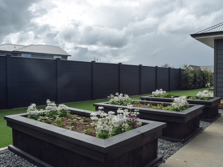 L-shaped boxes striking red