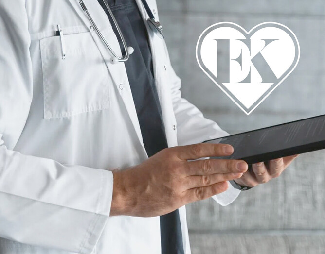 How to Practice Mindfulness and Self-Compassion During Challenging Times | Emma-Kate Wellbeing