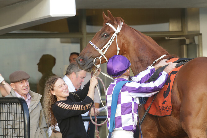 Cliff Goss (left) with his pride and joy Gold Watch  - Photo: Trish Dunell