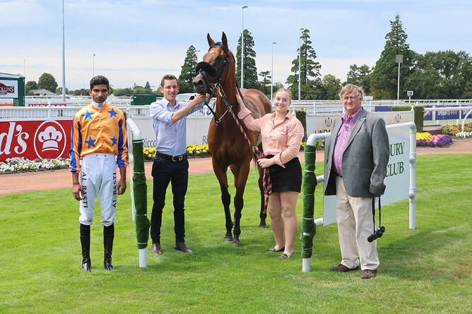 Lady of Court poses with connections following her Riccarton win. - Photo: Riccarton Park Facebook Page