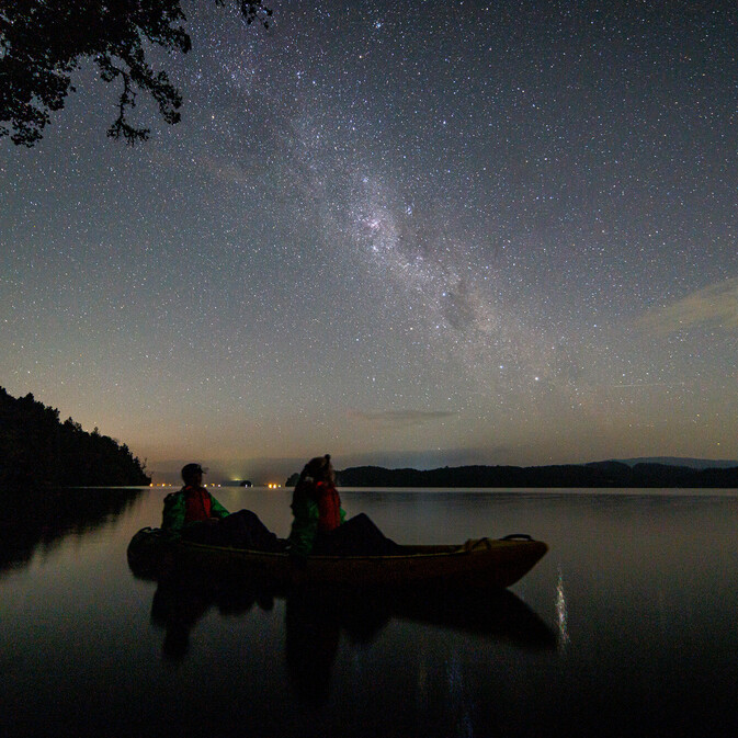 Paddle Board Rotorua Glow Worm Cave SUP