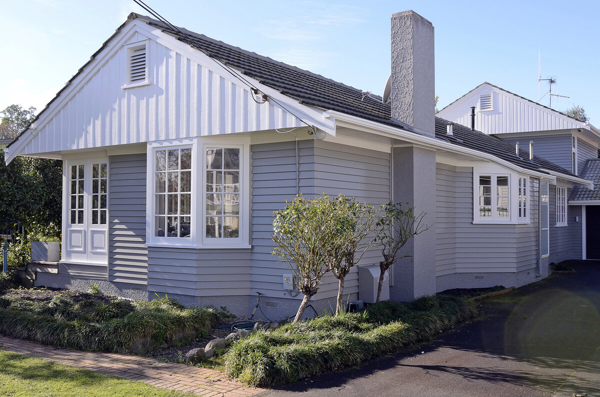 House painters Hamilton Sharp Painting