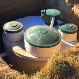 septic tank installation getting prepped in ground by Drainpro