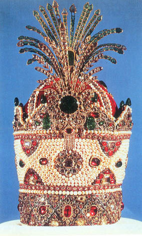 Royal crown of Qajar house of Persia - includes 1800 pearls and other precious gems