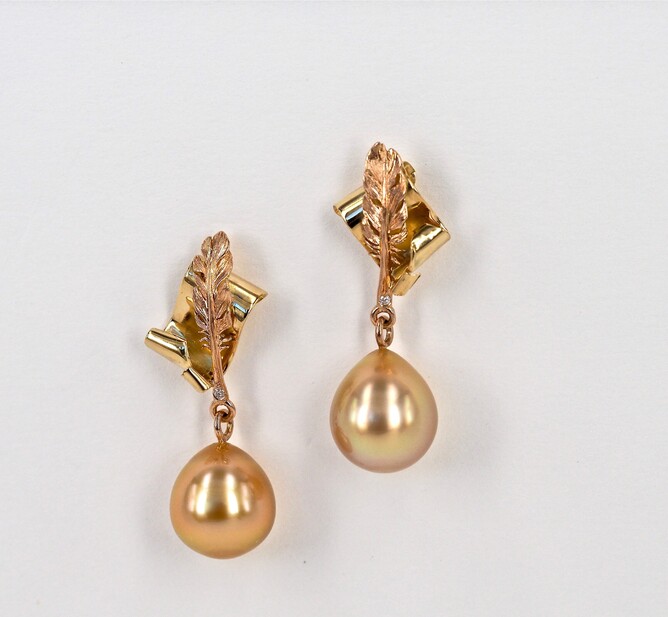 Gold pearl earrings