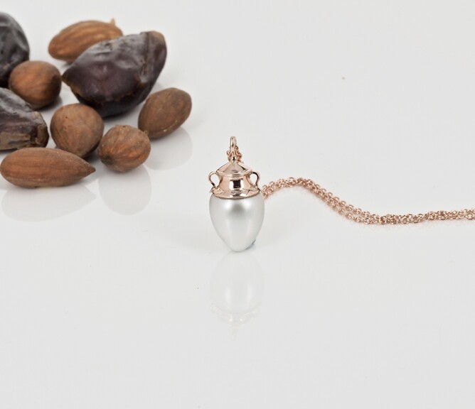 Amphora Pendant - red gold and an Australian South Sea pearl