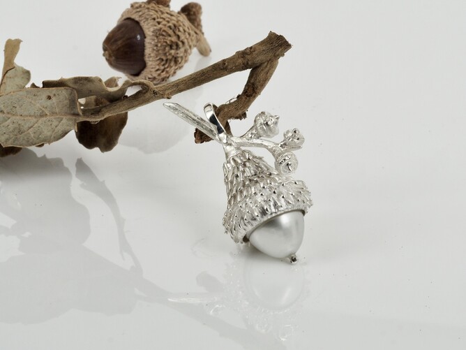 Acorn Pendant