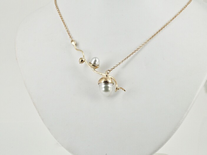 gold acorn necklace