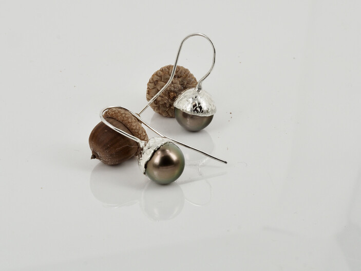 Acorn earrings