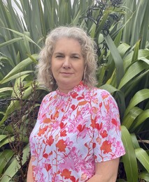 Judith Short  - Star of the Sea, Te Kura o Matuku Takotako Sumner, Te One, Kaingaroa, Pitt Island (Chathams)