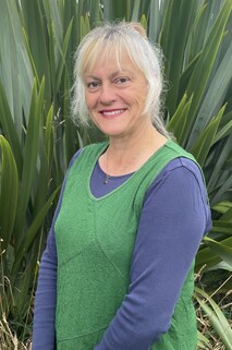 Fiona Barnes - Rāwhiti School, Marian College, Waitakiri (PB4L)