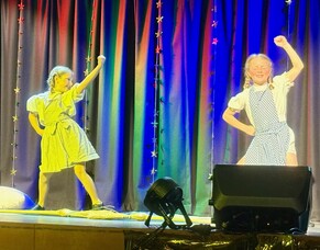 Stars on Stage - Renwick School