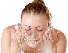 Wash Your Face with Honey!