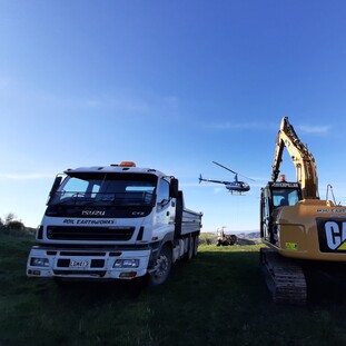 Fertilizer Hawke's Bay, chopper Hawke's Bay, Farm application Hastings, Spreading Fertilizer on farm in Hastings,Hawke's Bay Earthworks