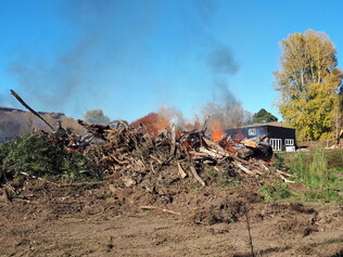 landscaping and earth pile clearing 