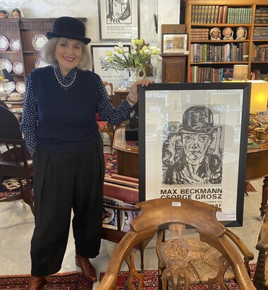 Aly's Antiques and Fine Art Cambridge. Collectables and 2nd hand store