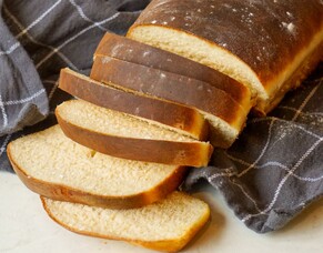 White Sandwich Bread⁣