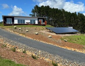 Off-Grid Living with a Sahara 3 Build in Ngatea