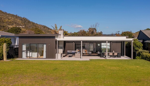 Coastal Beach House Oasis in Matarangi