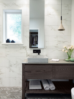 Designer Natalie Du Bois / Photographer Studio Weir