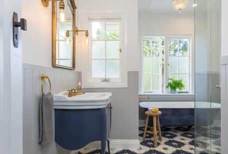 NAVY CLASSIC - Featured children's bathroom, Greenlane