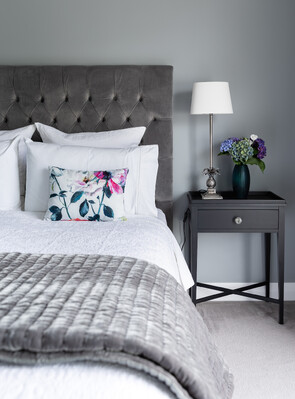 Designer Natalie Du Bois / Photographer Studio Weir