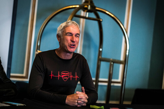 Darryl giving Turismo briefing📸 Aaron Staples