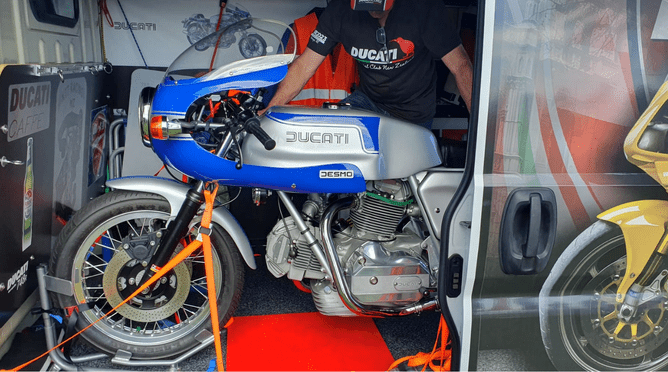 🏆 Voted PEOPLE'S CHOICE WINNER - Malcolm Anderson