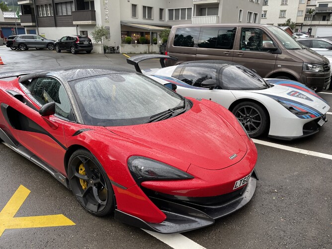 McLaren and a Dallara - NICE!