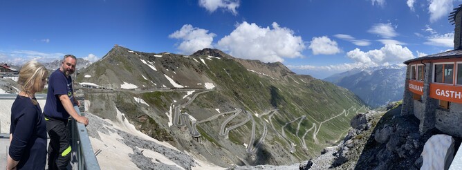 MORE Stelvio!