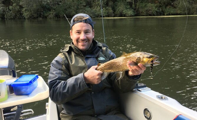 Brown trout fishing Lake Ohakuri black and gold toby