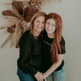 Tara, founder of Tar's Candle Co is a proud supported of Breast Cancer Research Trust