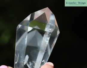 Phantom Quartz: A Crystal of Inner Growth and Timeless Wisdom
