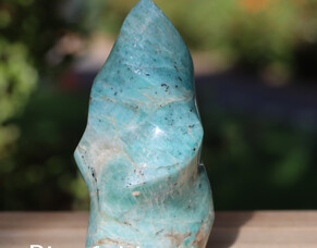 Crystal Flames &ndash; Energy in Motion, Beauty in Form